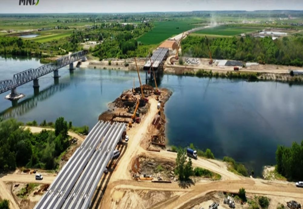 VIDEO. Noi imagini de pe şantierul Drumului Expres Craiova-Piteşti