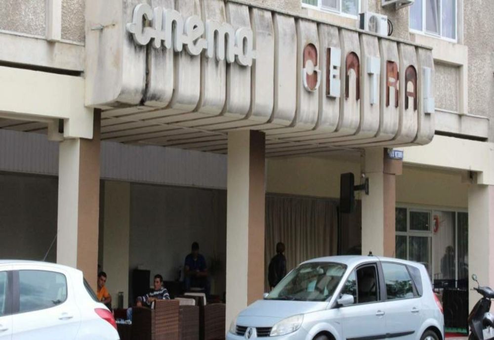 Cinematograful „Central” din Caracal trece în administraţia Primăriei