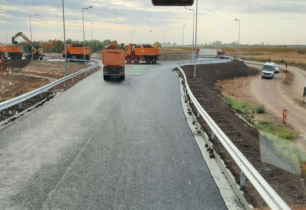 Veşti bune pentru şoferii din Olt: De mâine se circulă pe două poduri de peste Drumul Expres