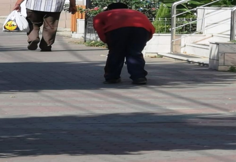 Olt: Peste 800 de persoane, printre care şi minori, care cerşeau, identificate de poliţişti