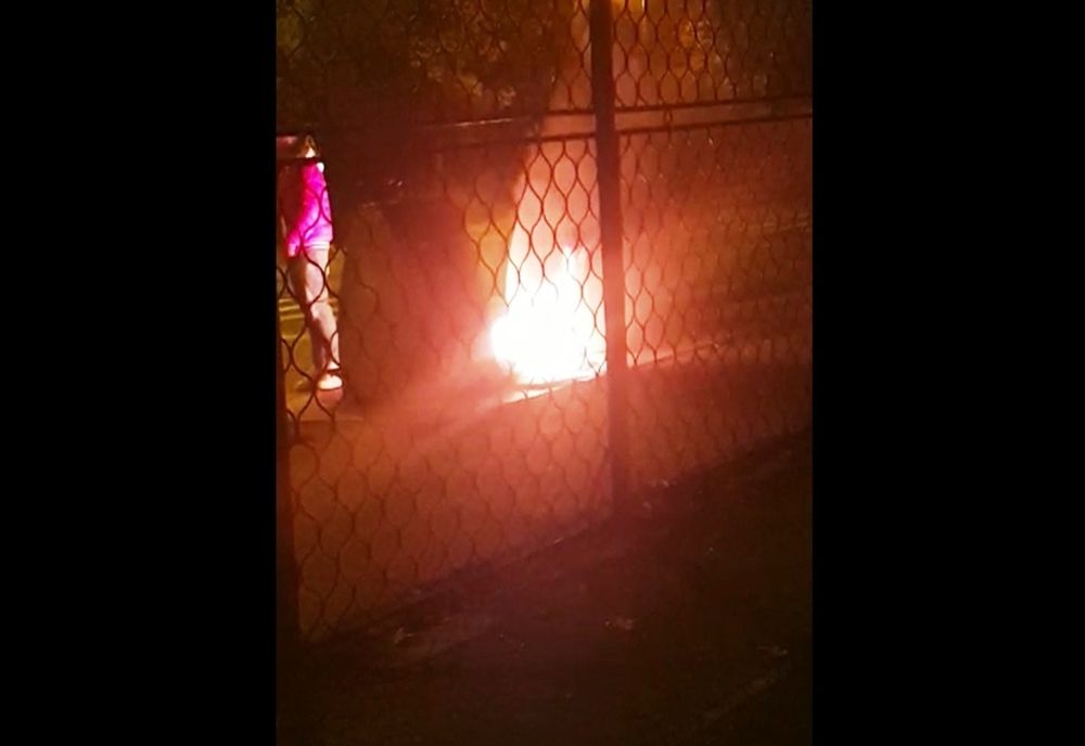 Au incendiat un container de gunoi îngropat, în Slatina (VIDEO)