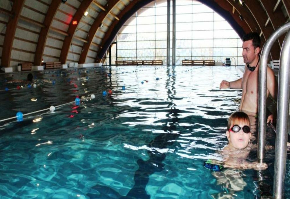 Slatina: Se închide Bazinul de înot