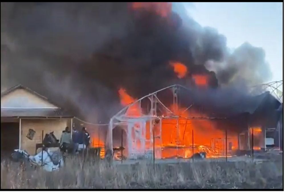 Două sere dintr-o comună din Olt, cuprinse de un incendiu (VIDEO)