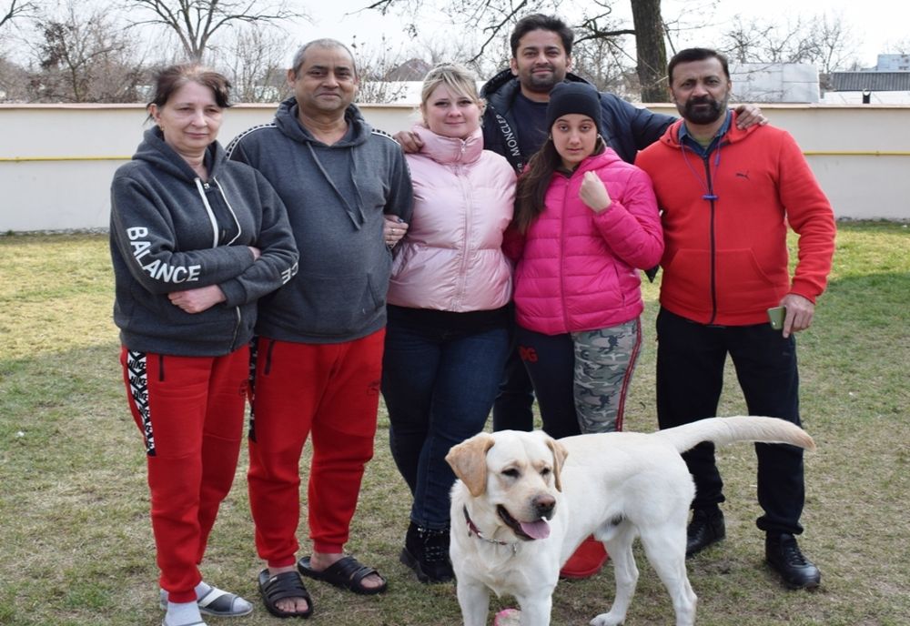 Refugiaţi din Ucraina, găzduiţi de un indian stabilit la Slatina