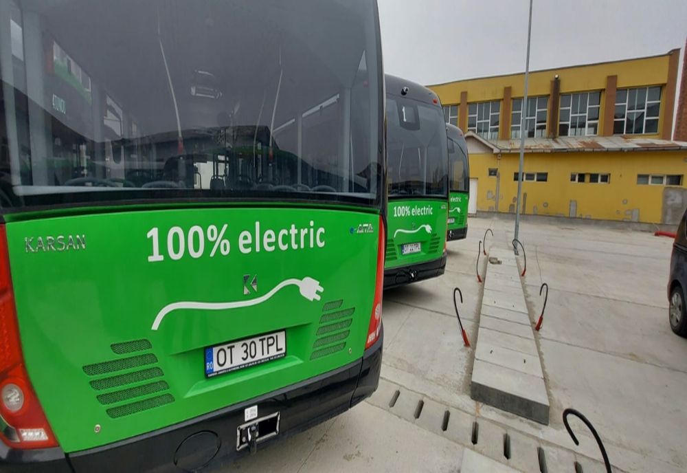 Transport în comun 100% electric, la Slatina. Primele autobuze au intrat pe traseu (VIDEO)