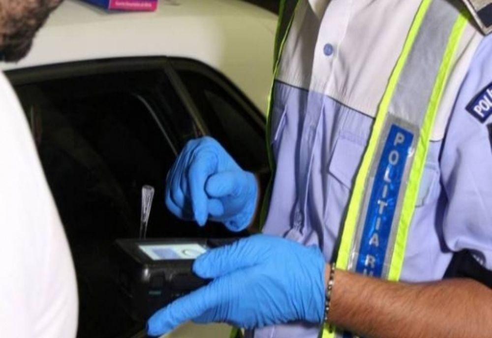 Olt: Tânără din Slatina, depistată drogată la volan