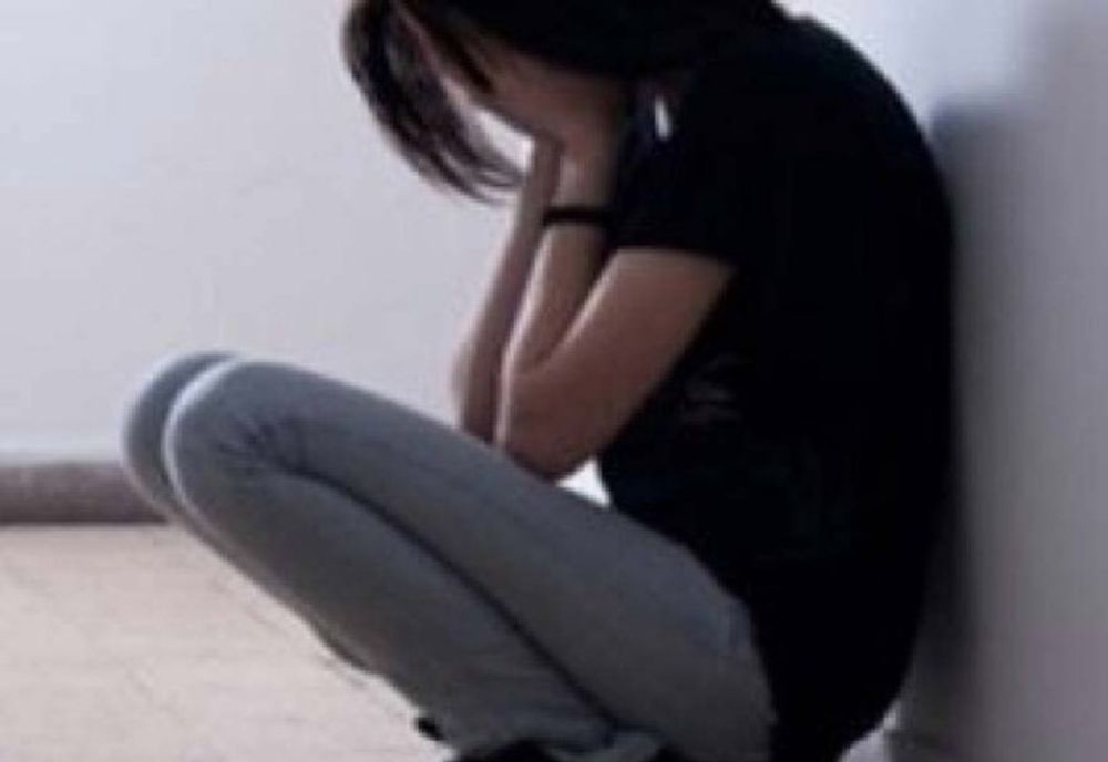 Un profesor din Olt, sex cu elevele. A fost arestat preventiv