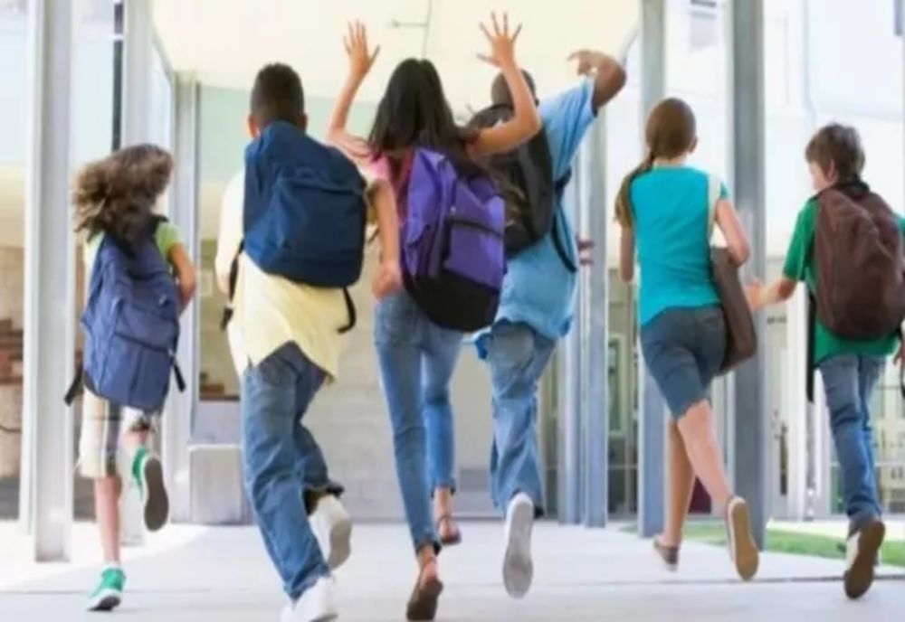 Sunt premiaţi elevii cu performanţe din judeţul Olt