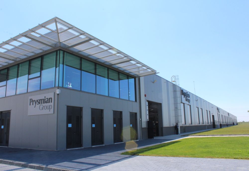 O fabrică din Slatina angajează muncitori din Asia, în detrimentul românilor