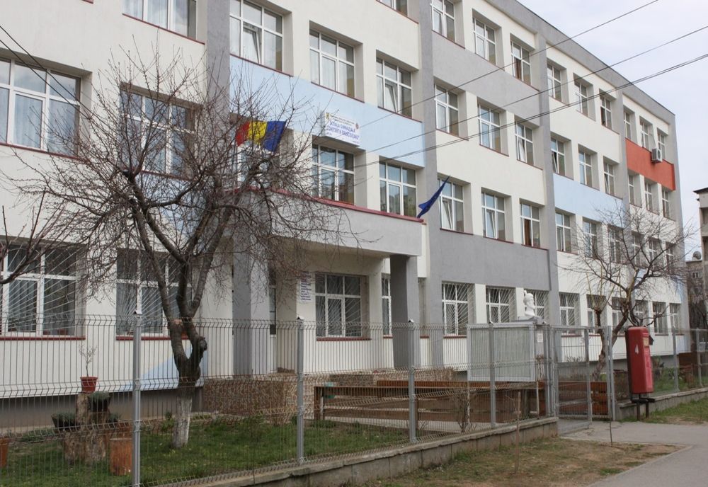 Şcoli noi, construite în Slatina