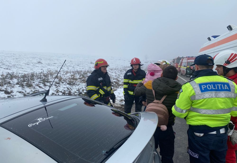 Accident cu mai multe persoane rănite, în judeţul Olt