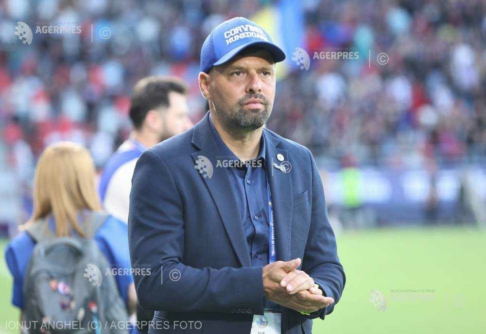 FLORIN MAXIM (CORVINUL HUNEDOARA): "LA NOI S-A VĂZUT TEAMA DE SUCCES"