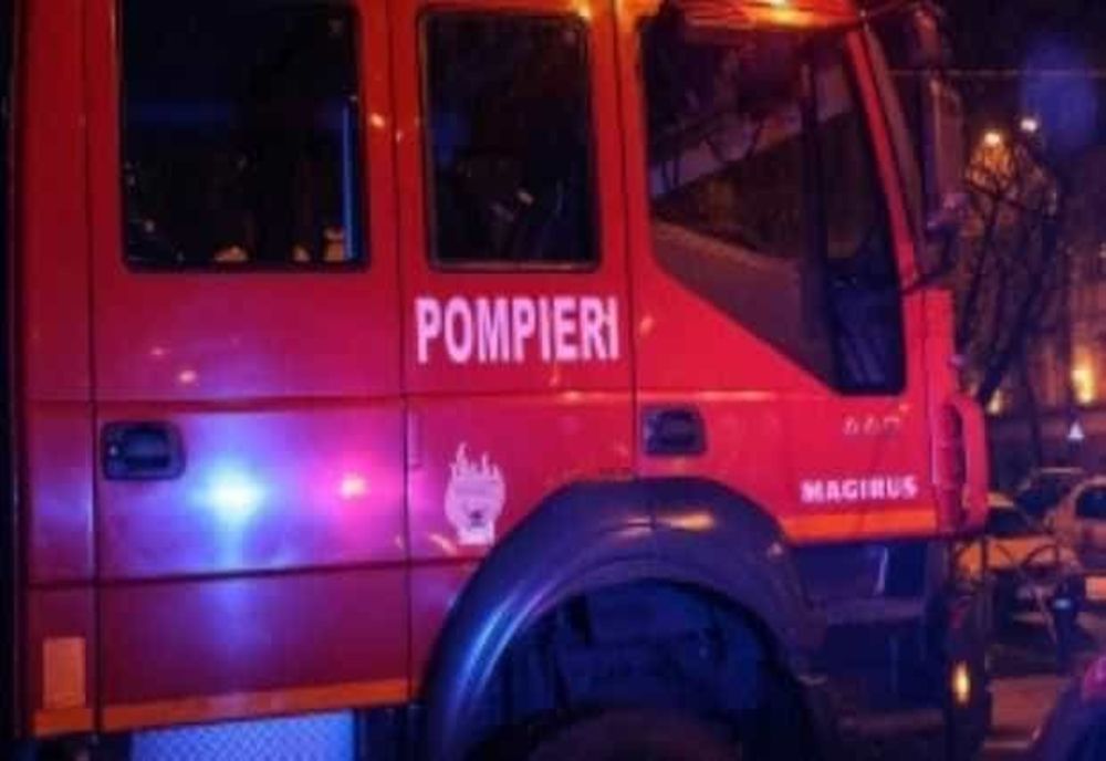Incendiu într-un bloc din Slatina: 23 de persoane evacuate în toiul nopții
