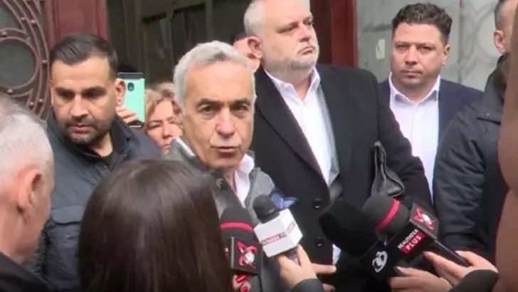 Televiziunea fugarului Ghiță vine la evenimentele unde participă Călin Georgescu pentru a-i dezbina pe suveraniști și a-i hărțui pe jurnaliștii Realitatea Plus – VIDEO