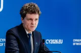 Nicușor Dan vrea guvern nou până marți, când începe vacanța parlamentară: Aștept ca partidele să vină mâine cu soluții