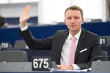 Cine este premierul propus de Ilie Bolojan și ce legături secrete are cu Berlinul