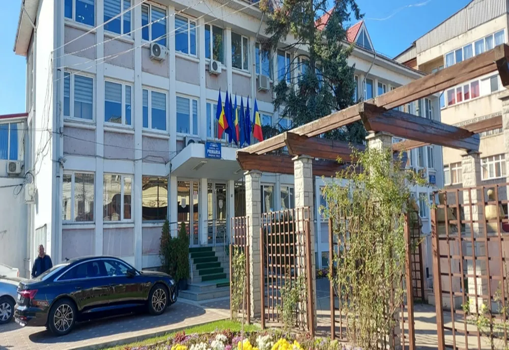 Datornicii dintr-un oraş din Olt scapă de majorări şi penalităţi, dacă plătesc tot impozitul