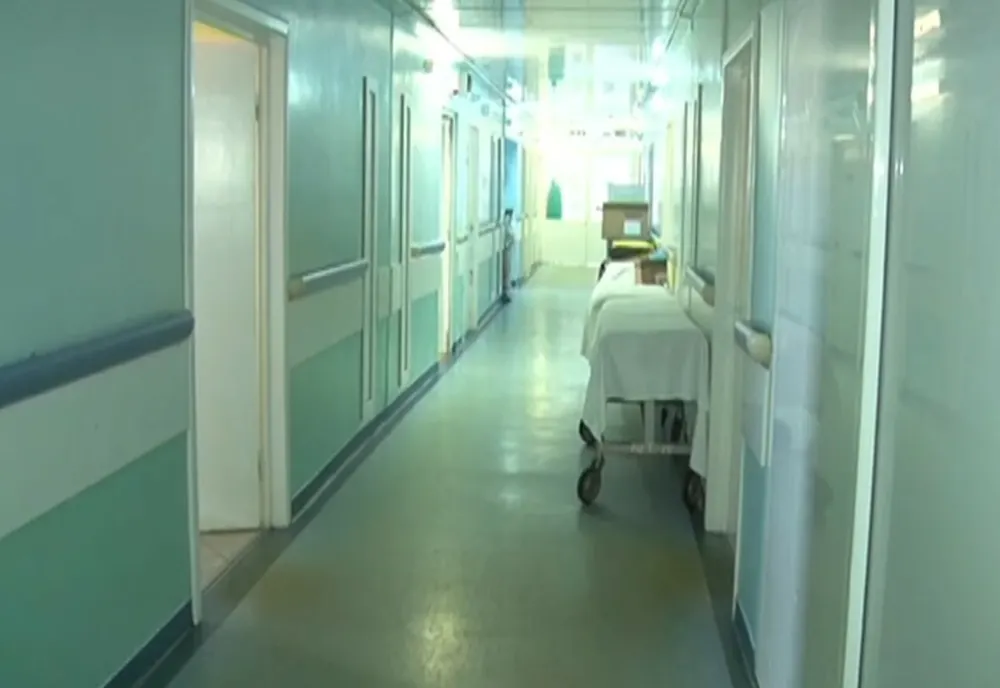 Un bărbat internat la Spitalul Judeţean de Urgenţă Slatina este suspect de botulism