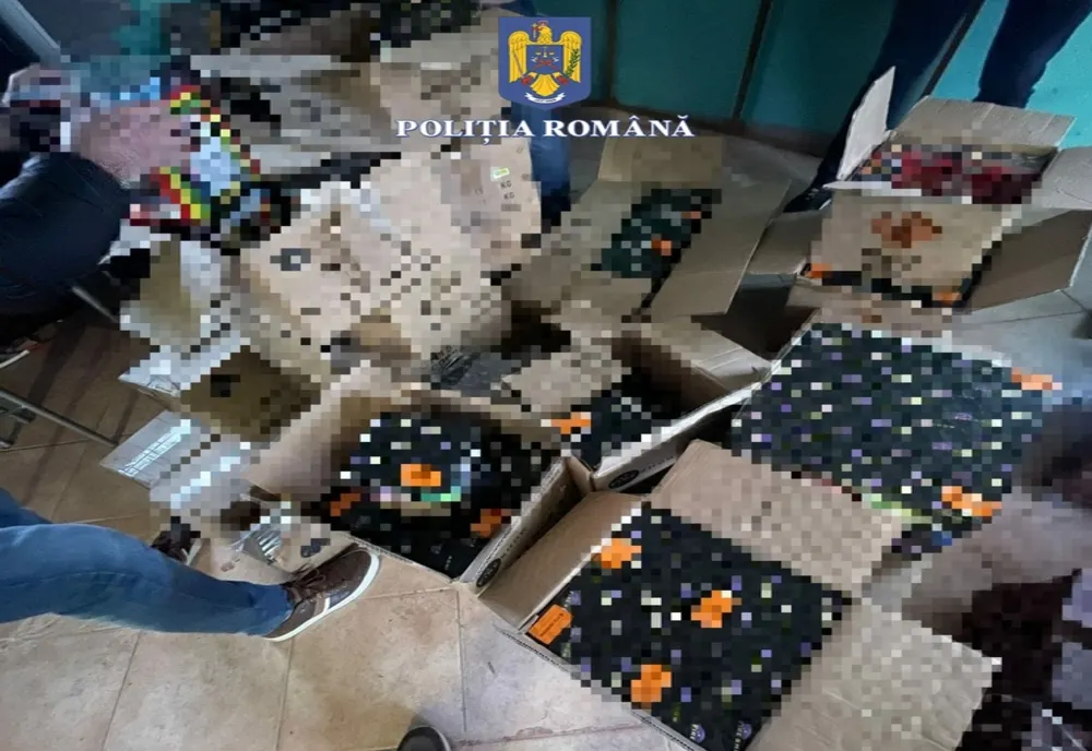Aproximativ 1,8 tone de articole pirotehnice descoperite de poliţişti, la Slatina