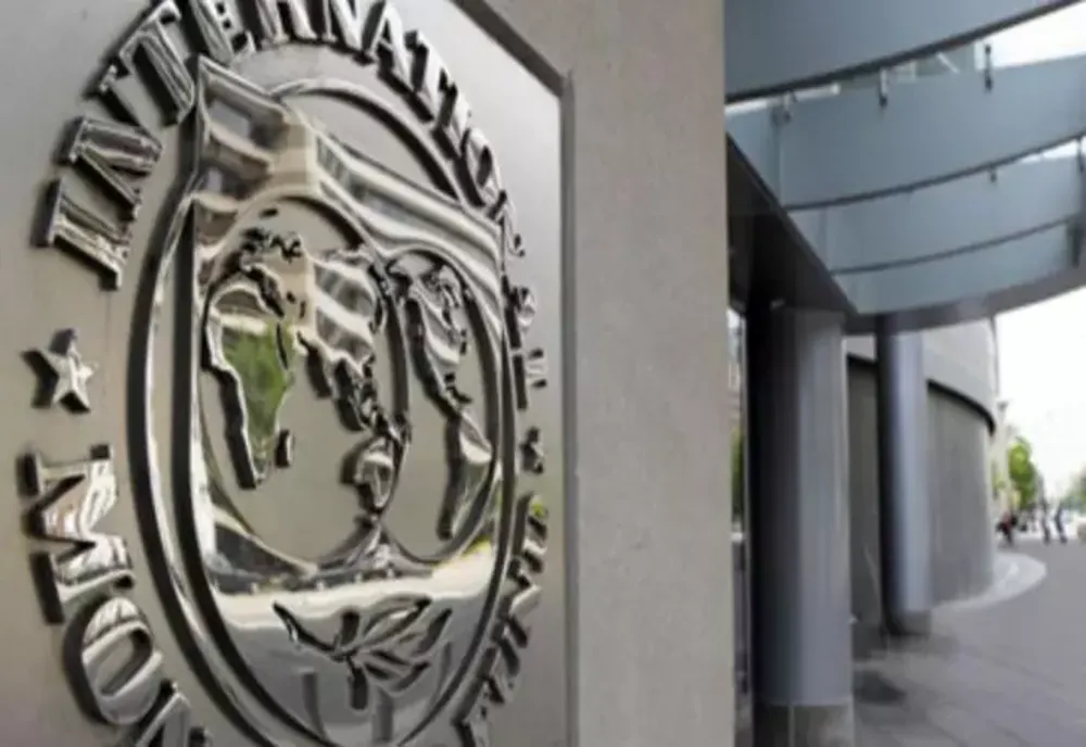 Vești proaste pentru români și pentru guvern. FMI a înrăutățit prognoza economică pentru România