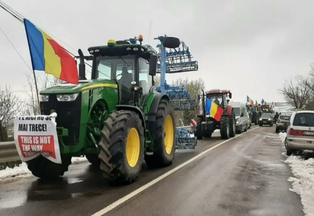 Revolta fermierilor și transportatorilor continuă, zi crucială. Negocieri eșuate