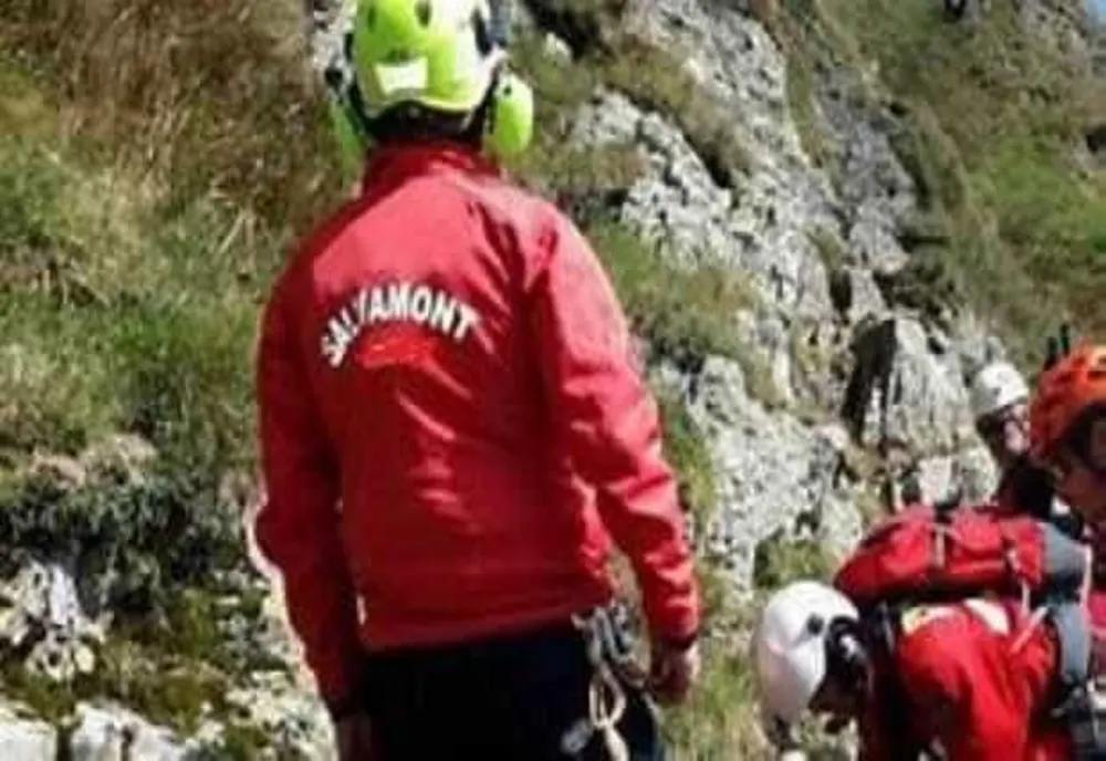 SALVAMONT: 13 PERSOANE, SALVATE DE PE MUNTE ÎN ULTIMELE 24 DE ORE