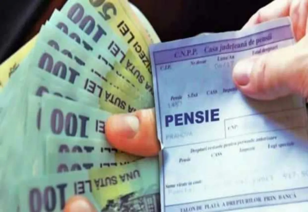 Aproape 3 milioane de pensionari primesc bani în plus la pensie în luna decembrie. Anunțul făcut de ministrul Florin Manole