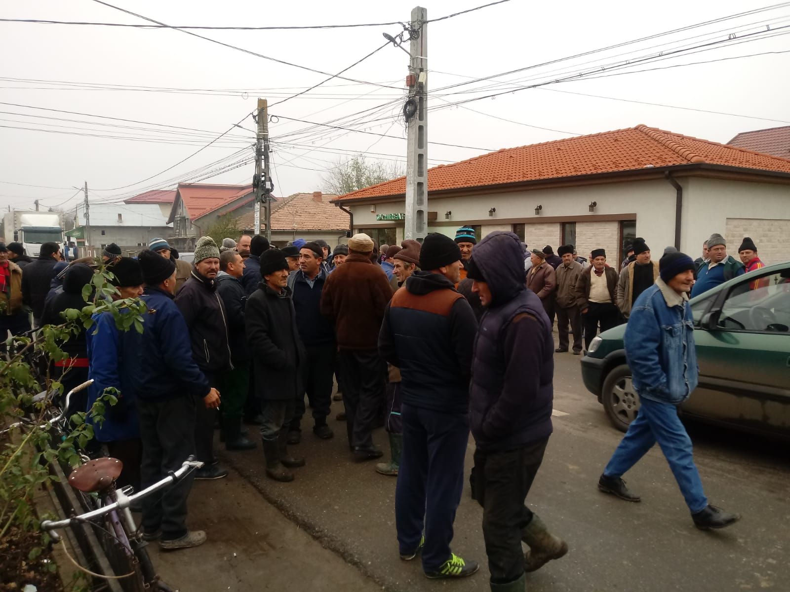 whatsapp image 201dsds8-11-27 at 10.32.10