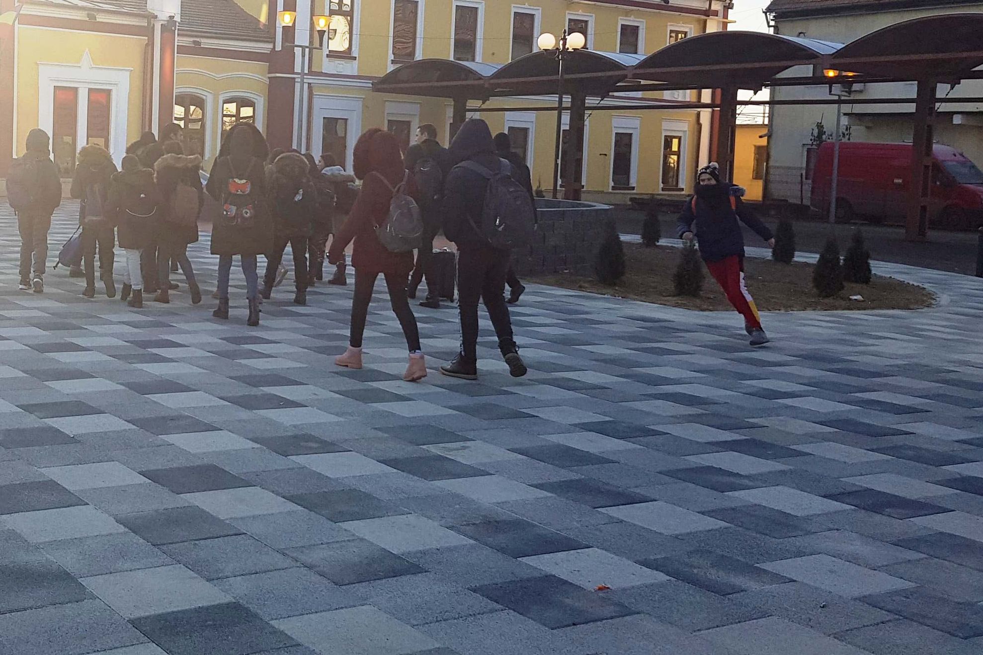 47396431_322470411674095_6590246841739116544_n