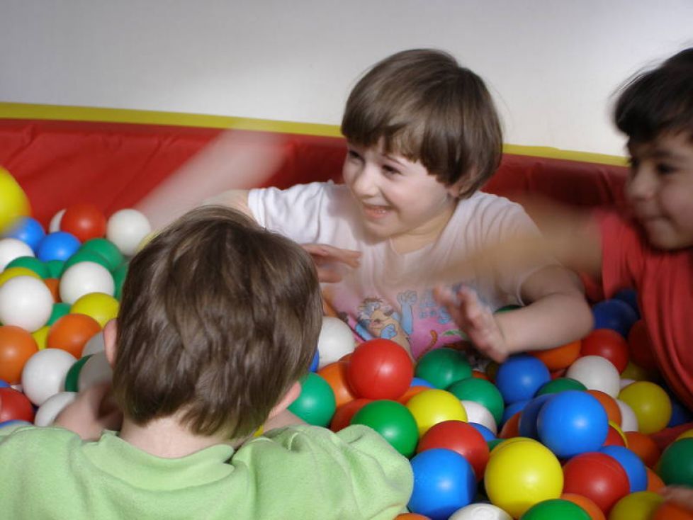 asistenți maternali