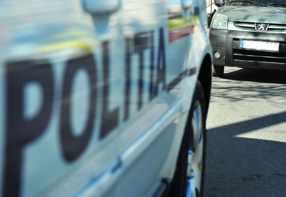 Poliţiştii din Olt au deschis trei dosare penale, după alegerile de duminică