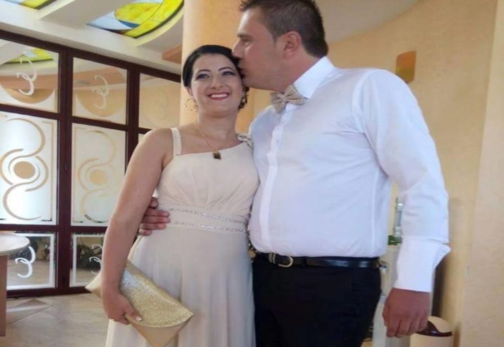 VIDEO VIRAL. Slătineni stabiliţi în Slatina, cântă înainte de vot