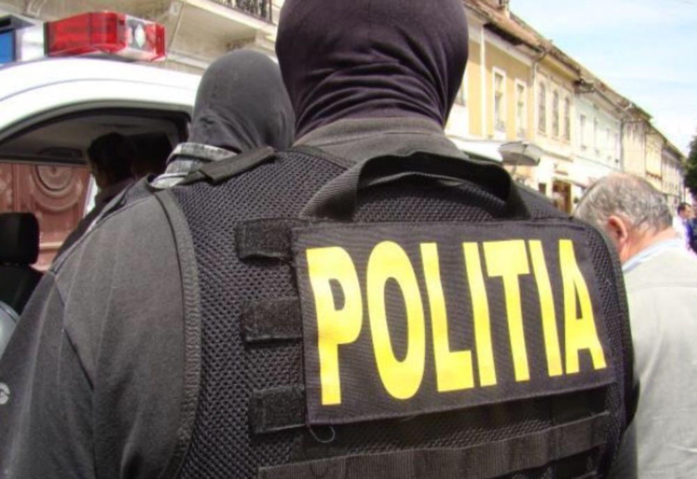 Percheziţii în Olt, la Potcoava şi Osica, într-un dosar care vizează achiziţii fictive făcute de primării din ţară - VIDEO