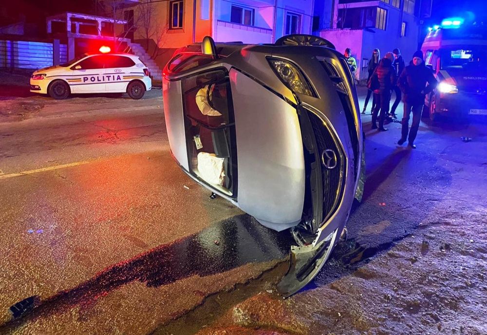 FOTO. Şofer începător, "cascadorie" pe o stradă din Slatina