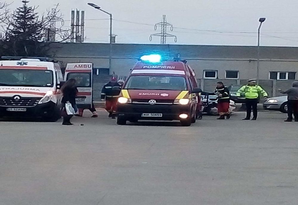 Tânără, spulberată pe trecerea de pietoni de un şofer care a vrut să facă o depăşire