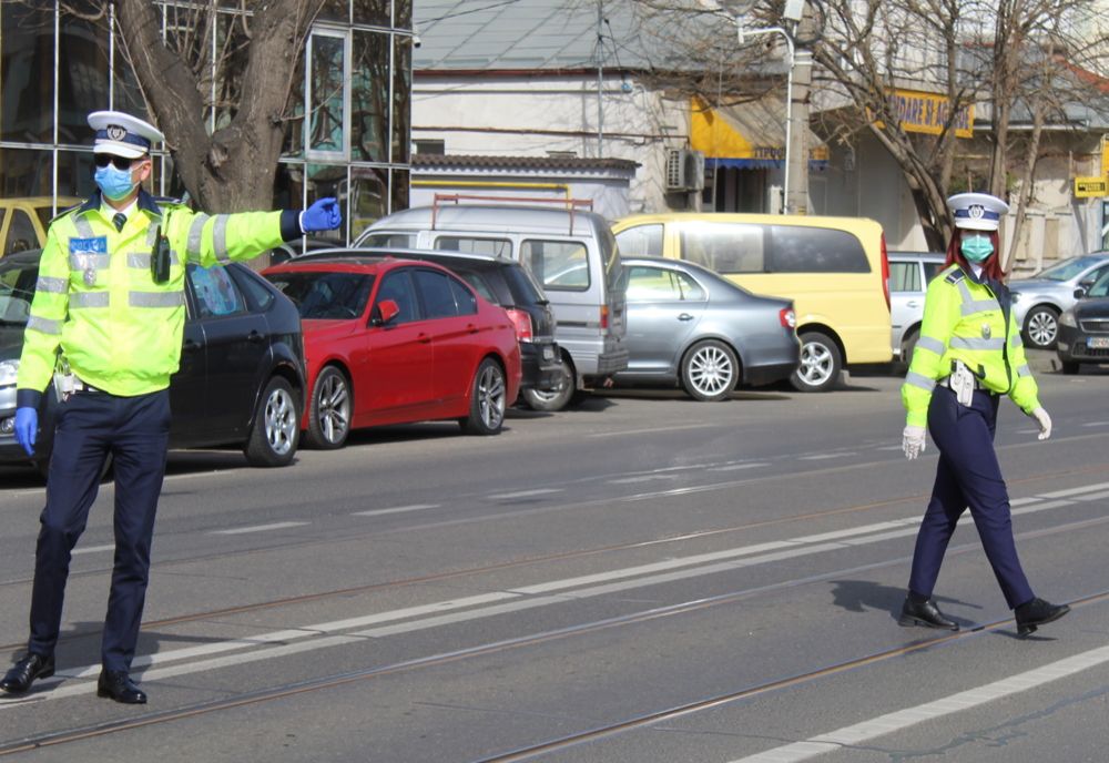 Amenzi pentru zeci de olteni care au părăsit nejustificat locuinţa