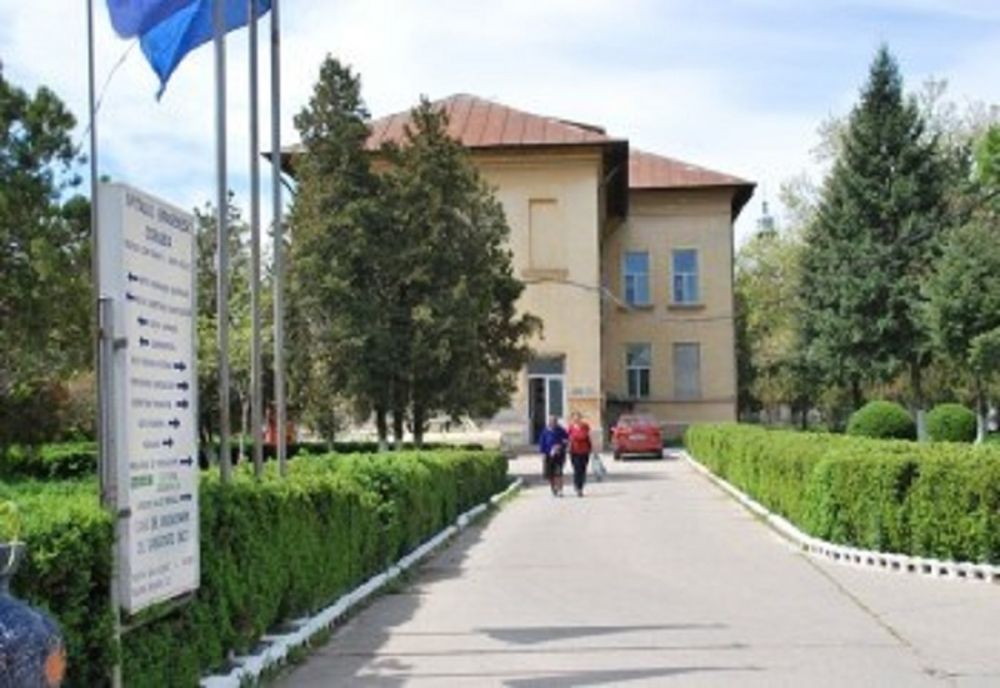 Încă doi medici de la Spitalul Corabia, testaţi pozitiv la COVID-19. Focarul a ajuns la 13