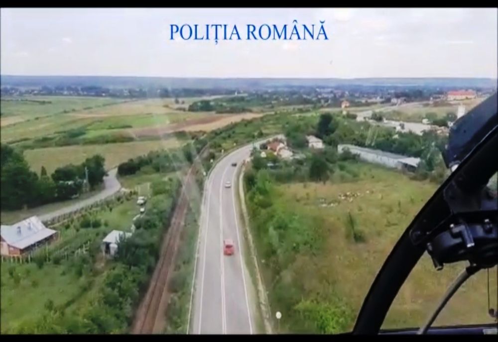 VIDEO. Acţiune de amploare a poliţiştilor, în judeţul Olt. Traficul rutier, monitorizat cu elicopterul