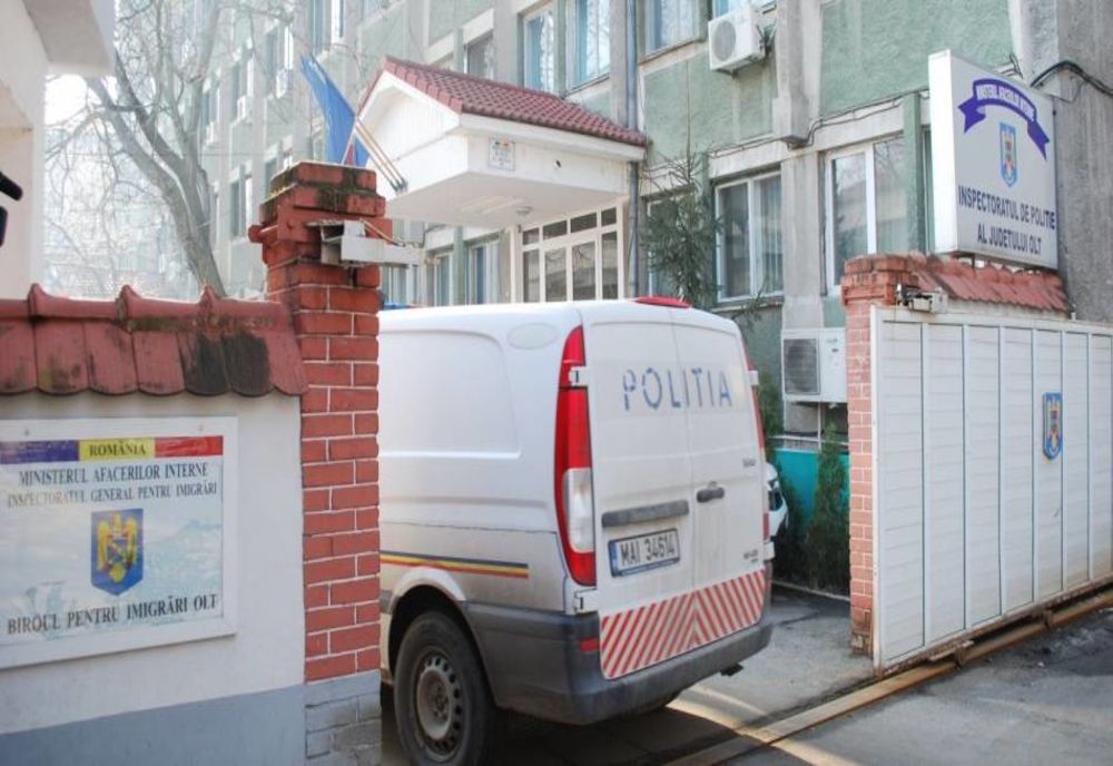 Adjunct al IPJ Olt, confirmat cu COVID-19, transferat la un spital din Capitală