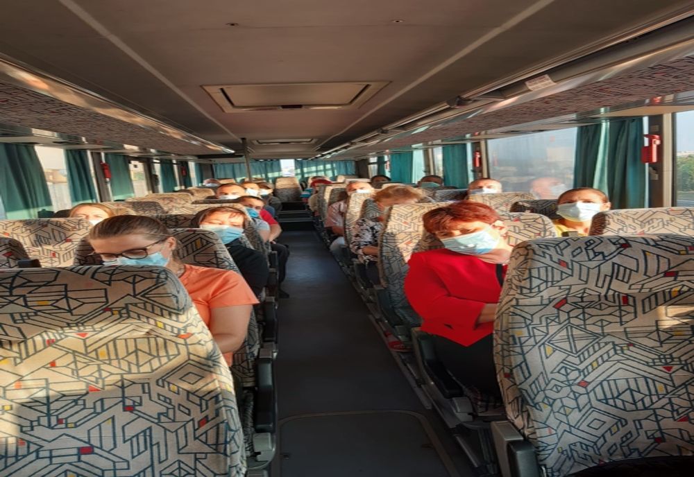 Olt: Amenzi aplicate de poliţişti, în urma unor controale la mijloacele de transport în comun