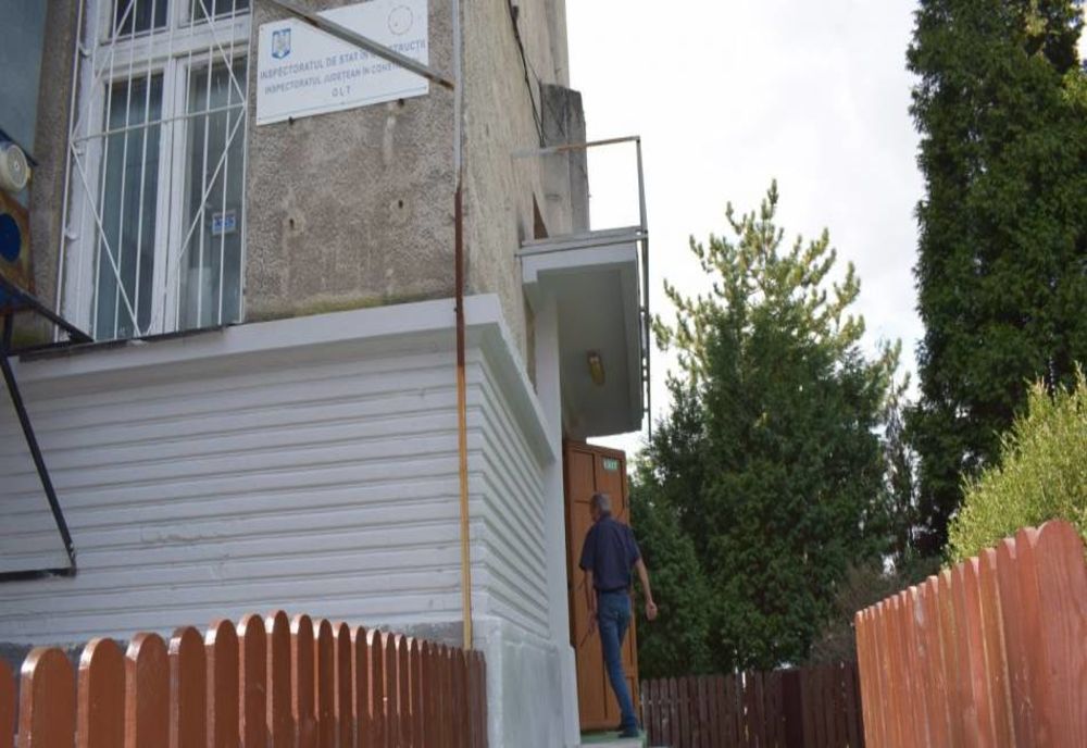 Coronavirus la încă o instituţie din Olt. Programul cu publicul, suspendat