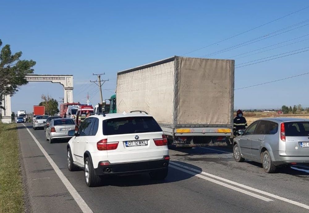 Nouă autoturisme s- au tamponat pe Drumul Național 65 – European 574