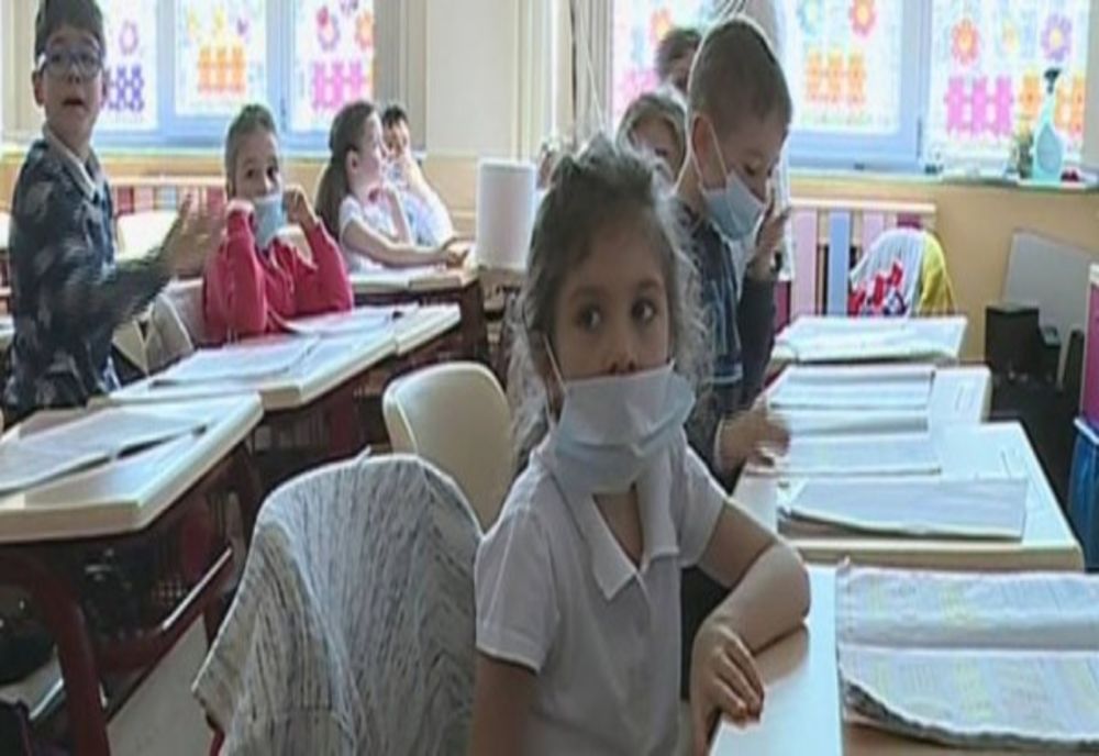 Caracal: Ajutor financiar pentru elevii şi preşcolarii ce provin din familii cu venituri mici