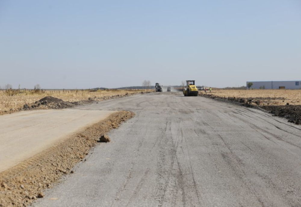 Astăzi se semnează contractele pentru ultimele două tronsoane ale Drumului Expres Craiova-Piteşti