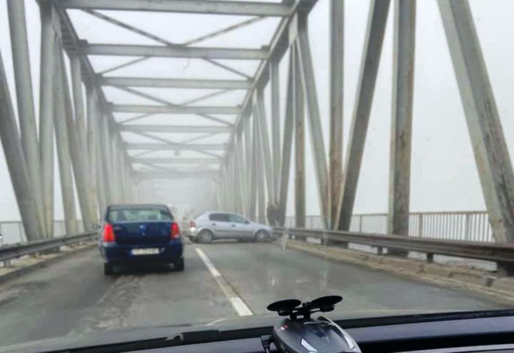 Slatina: Accident pe Podul Olt