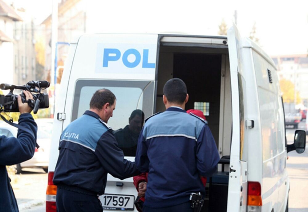 Olt: Tânăr din Vișina Nouă, arestat după ce a tâlhărit un adolescent 