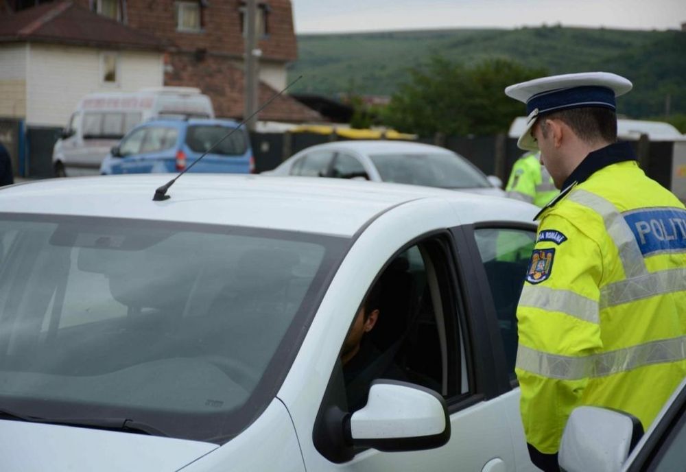 Olt: Poliţist prins în flagrant cu mită