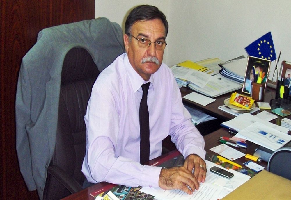 DNA: Fostul vicepreşedinte CJ Olt, Ioan Ciugulea, trimis în judecată pentru luare de mită