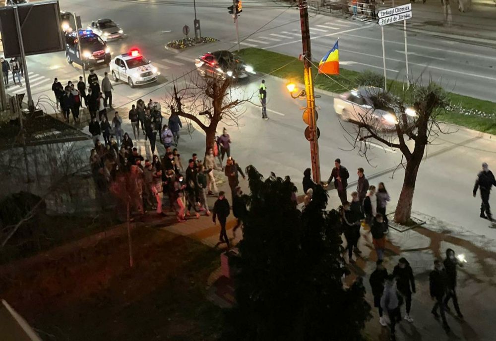 VIDEO. Cum s-a protestat la Slatina împotriva restricţiilor şi măştilor sanitare