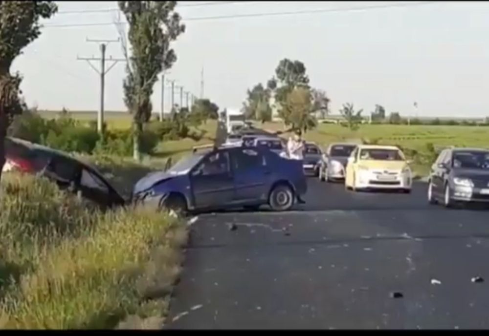 Accident la ieșirea din Slatina. 5 persoane RĂNITE
